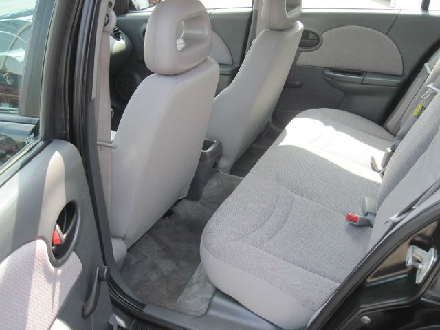 Saturn Ion 2004 photo 8