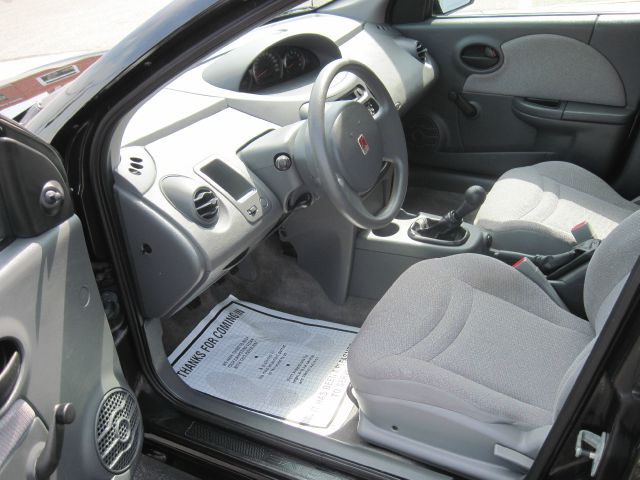 Saturn Ion 2004 photo 9
