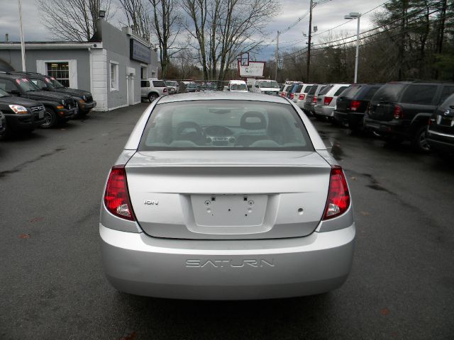 Saturn Ion 2004 photo 1