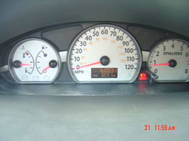 Saturn Ion 2004 photo 1