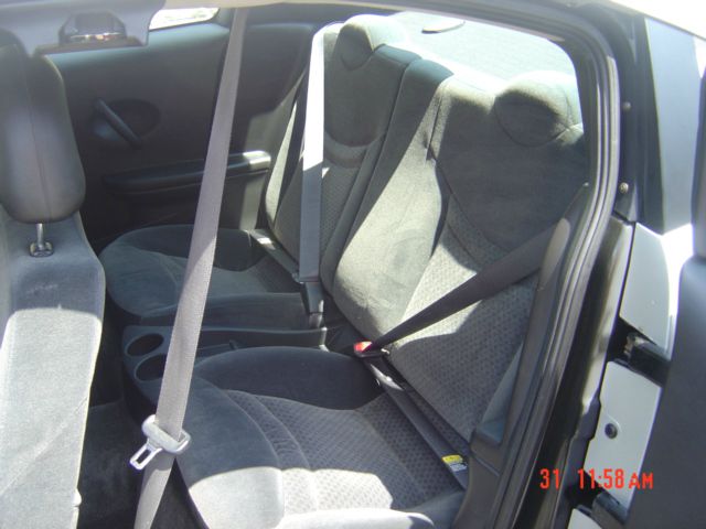 Saturn Ion 2004 photo 2