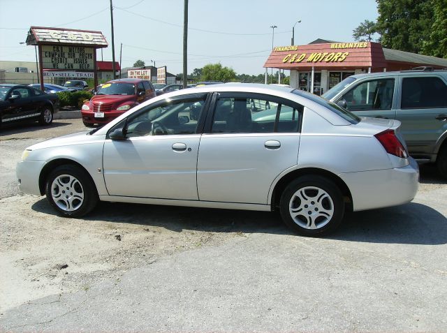 Saturn Ion 2004 photo 1