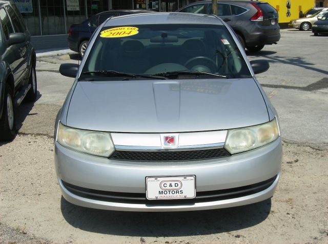 Saturn Ion 2004 photo 2