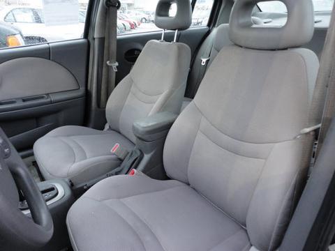 Saturn Ion 2004 photo 1