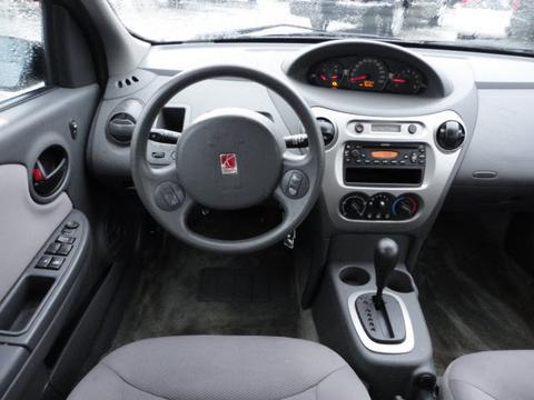 Saturn Ion 2004 photo 2