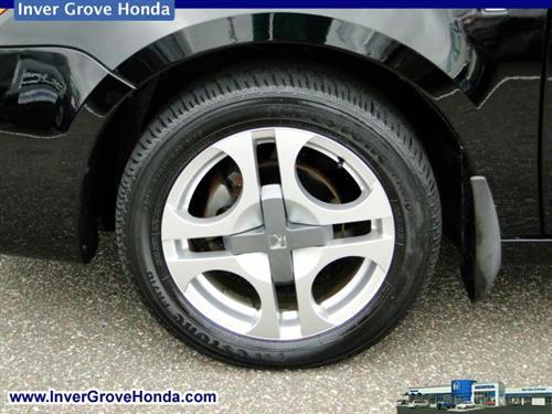 Saturn Ion 2004 photo 3