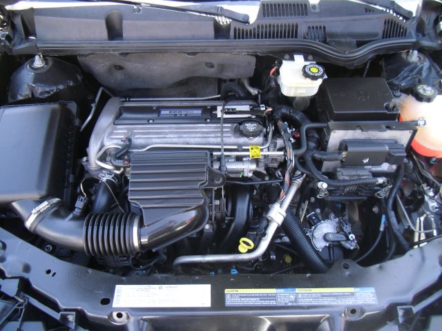 Saturn Ion 2004 photo 1