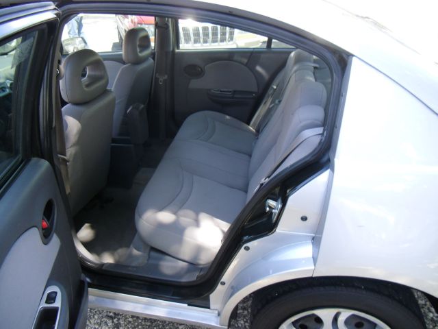 Saturn Ion 2004 photo 2