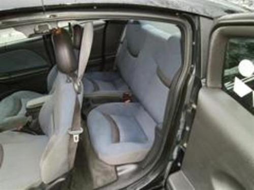 Saturn Ion 2004 photo 3