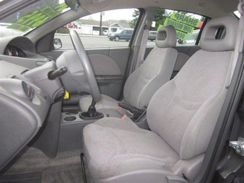 Saturn Ion 2004 photo 5