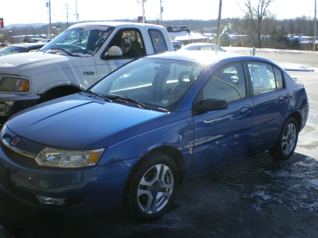 Saturn Ion 2004 photo 1