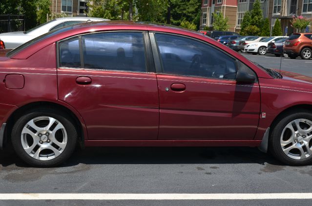 Saturn Ion 2004 photo 2