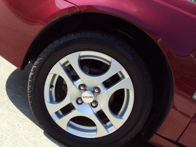 Saturn Ion 2004 photo 2