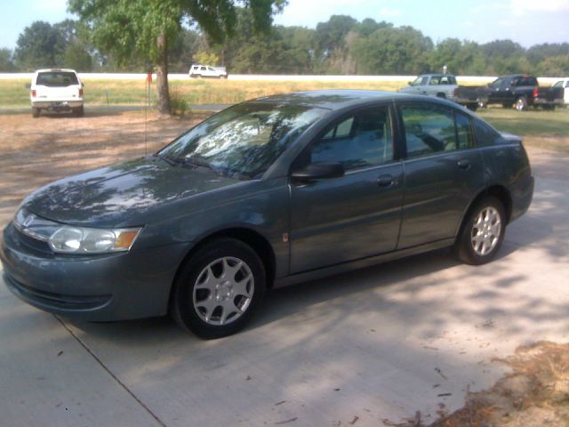 Saturn Ion 2004 photo 1