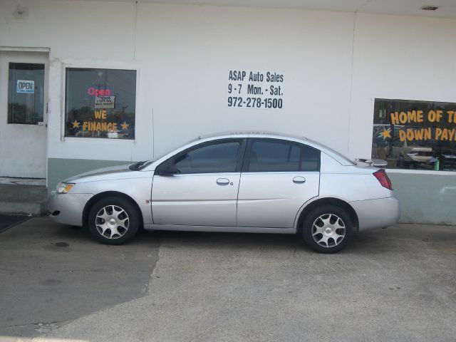 Saturn Ion 2005 photo 1