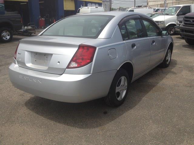 Saturn Ion 2dr Cpe S SUV Sedan