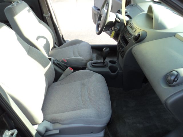 Saturn Ion 2005 photo 22