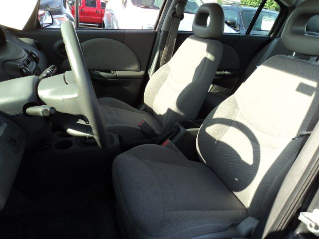 Saturn Ion 2005 photo 23