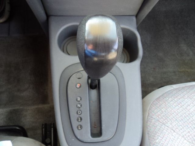 Saturn Ion 2005 photo 4