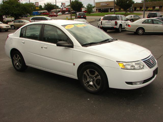 Saturn Ion 2005 photo 3