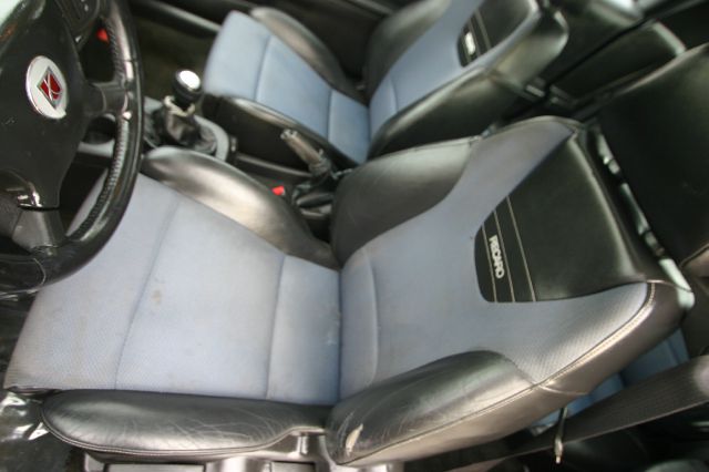 Saturn Ion 2005 photo 2