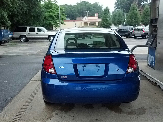 Saturn Ion 2005 photo 2