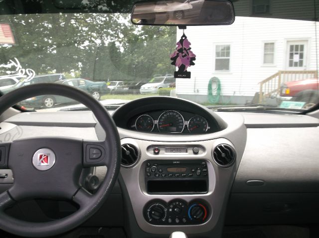 Saturn Ion 2005 photo 4