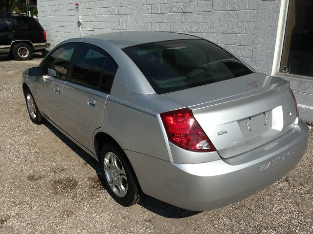 Saturn Ion 2005 photo 1