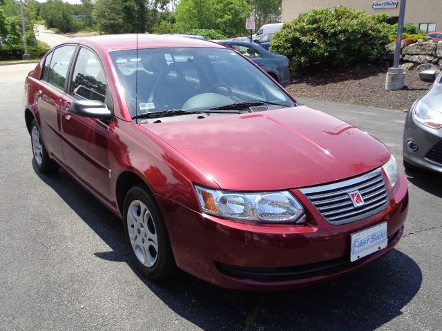 Saturn Ion 2005 photo 1