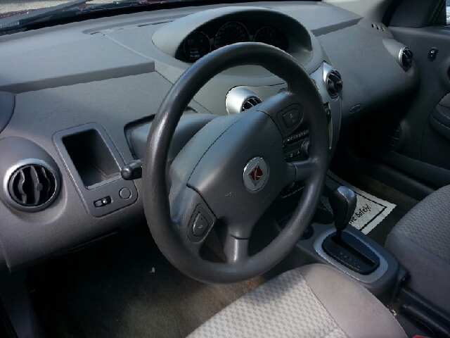 Saturn Ion 2006 photo 2
