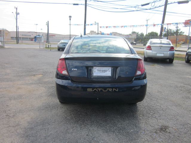 Saturn Ion SLE - ONE Owner Clean Carfax Sedan