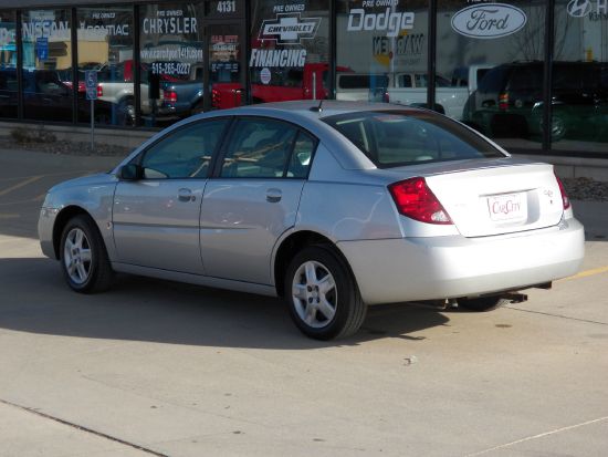 Saturn Ion SLE - ONE Owner Clean Carfax Sedan