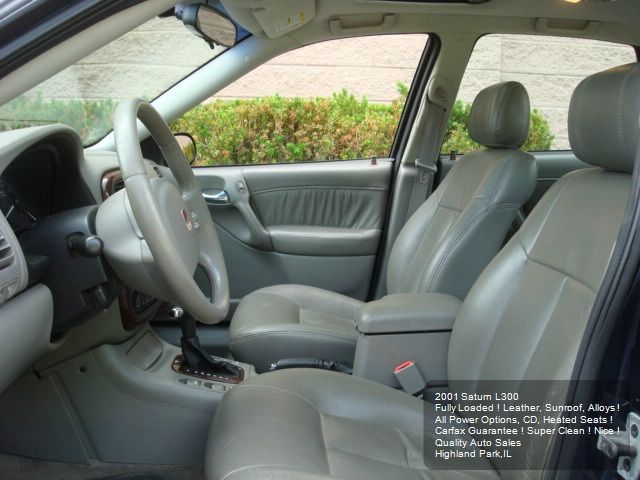 Saturn L-Series 2001 photo 1