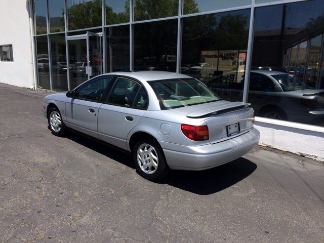 Saturn L-Series 2002 photo 2