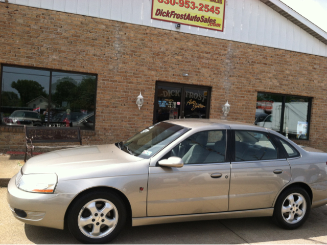 Saturn L-Series Sedan 2003 photo 8