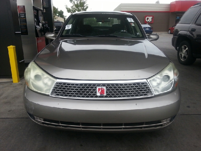 Saturn L-Series Sedan 2003 photo 4