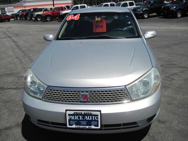 Saturn L300 2004 photo 3