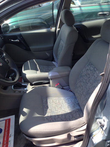 Saturn L300 2004 photo 3