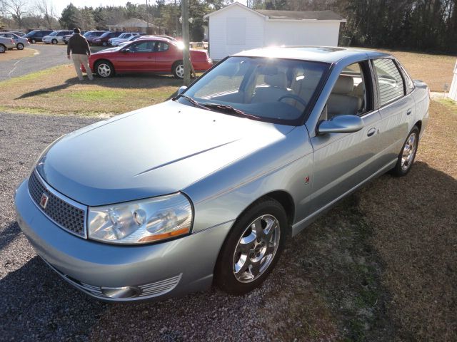 Saturn L300 2004 photo 2