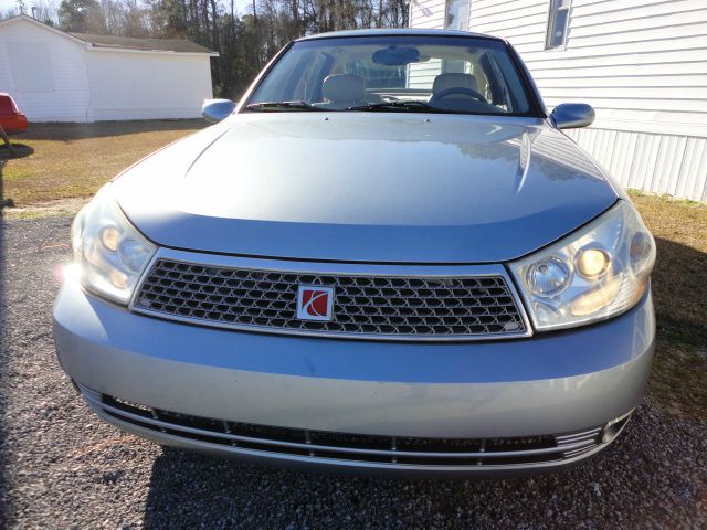 Saturn L300 2004 photo 4