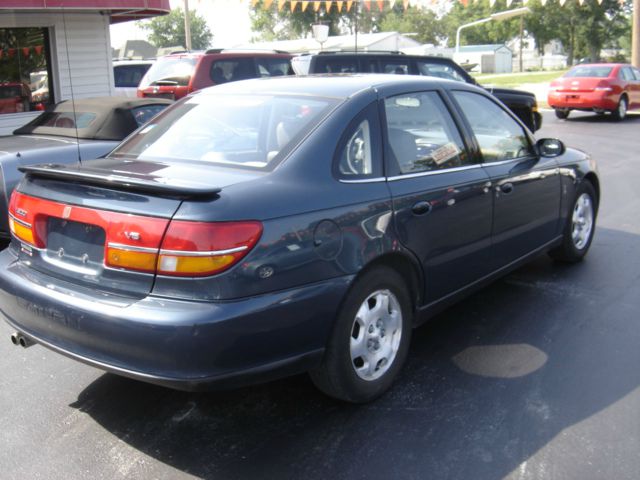 Saturn L300 2014 photo 1