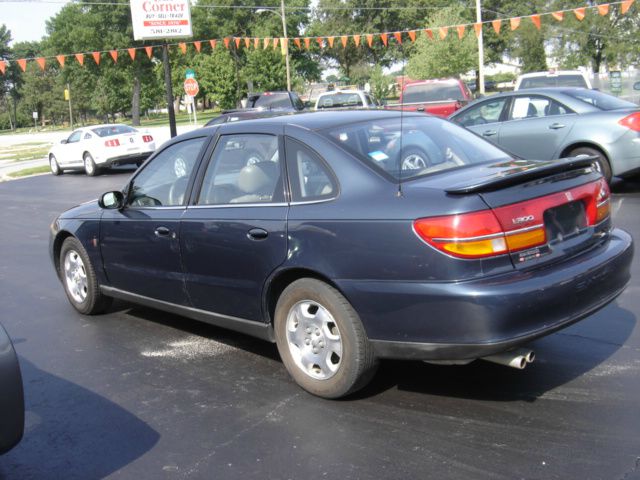 Saturn L300 2014 photo 3