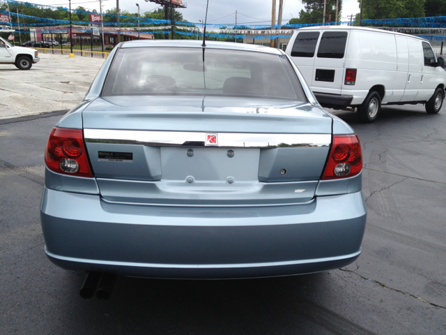 Saturn L300 Sedan 2005 photo 1