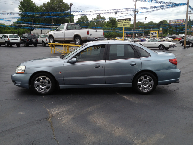Saturn L300 Sedan 2005 photo 4