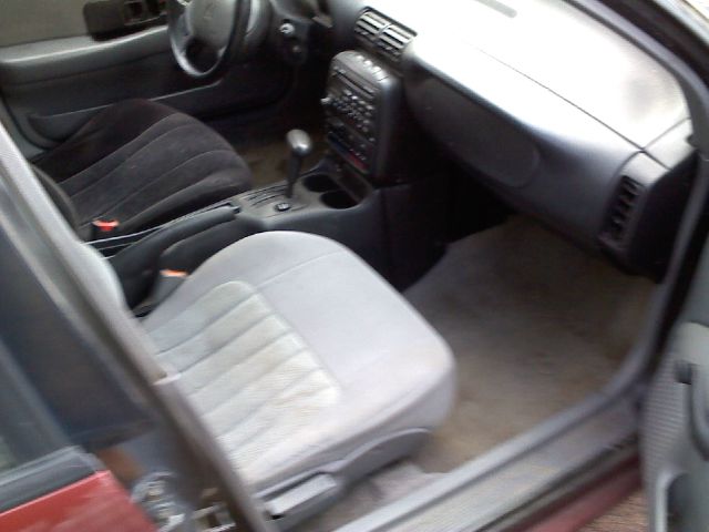 Saturn L Series 1994 photo 2