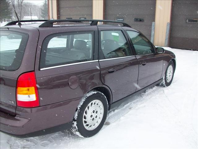 Saturn L Series 2000 photo 3