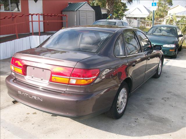 Saturn L Series 2000 photo 2