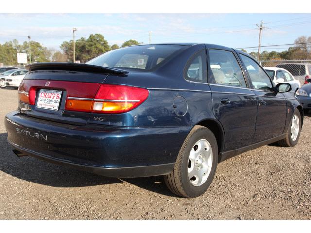 Saturn L Series 2000 photo 1