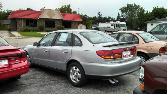 Saturn L Series 2000 photo 1