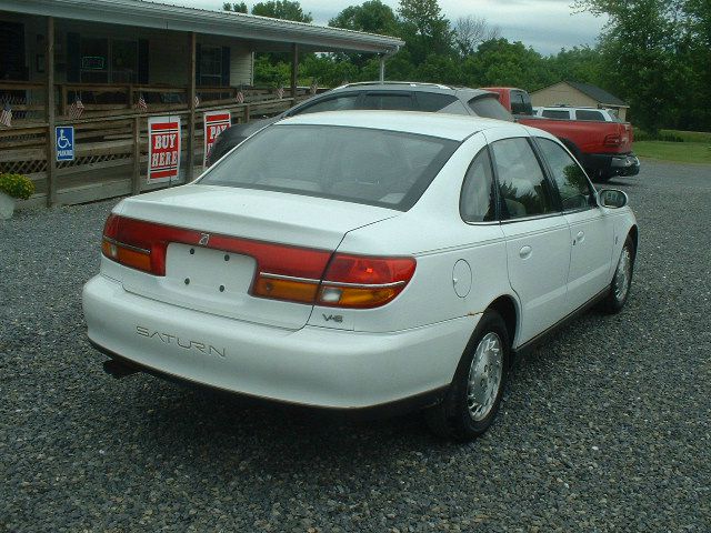 Saturn L Series 2000 photo 2